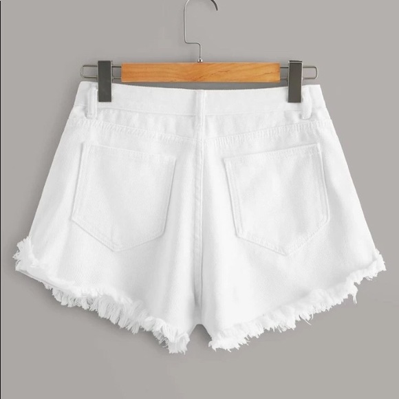 White Denim Shorts Cutoff Hem Frayed - Picture 2 of 2